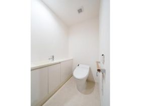 トイレ　コンパクトで使いやすいトイレです