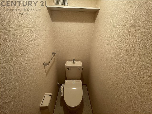 トイレ　暖房便座付きのトイレです！