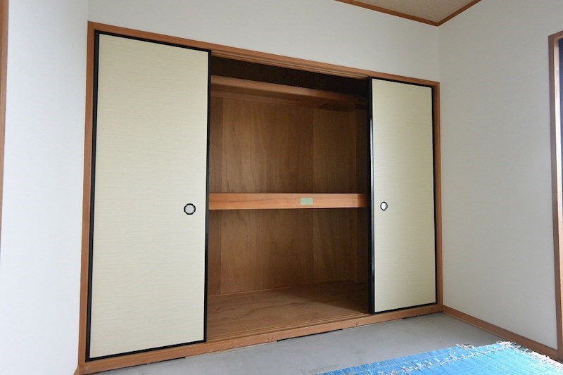 収納　和室6帖　押入