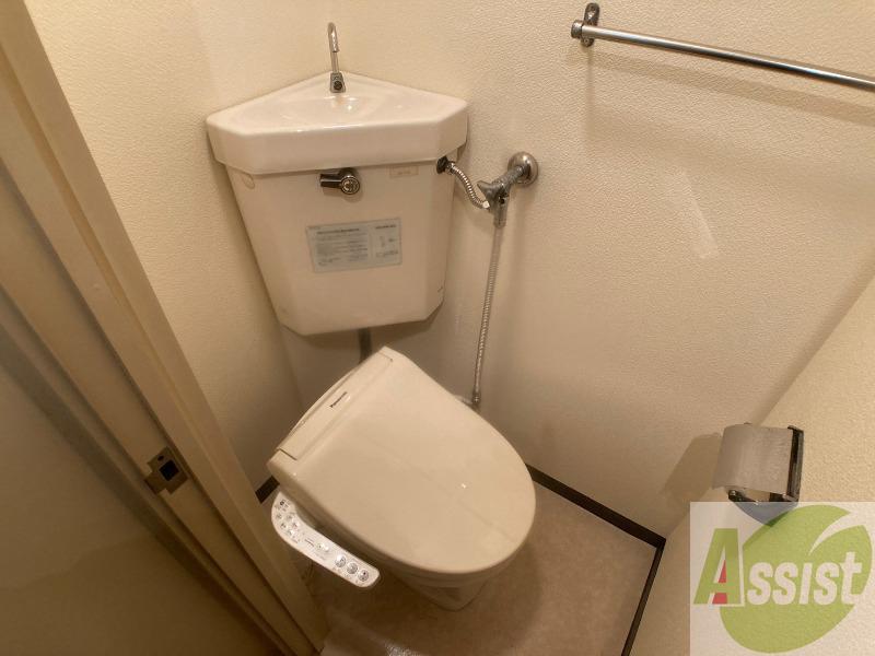 トイレ　トイレです。ウォシュレット付を探している方、おすすめです。
