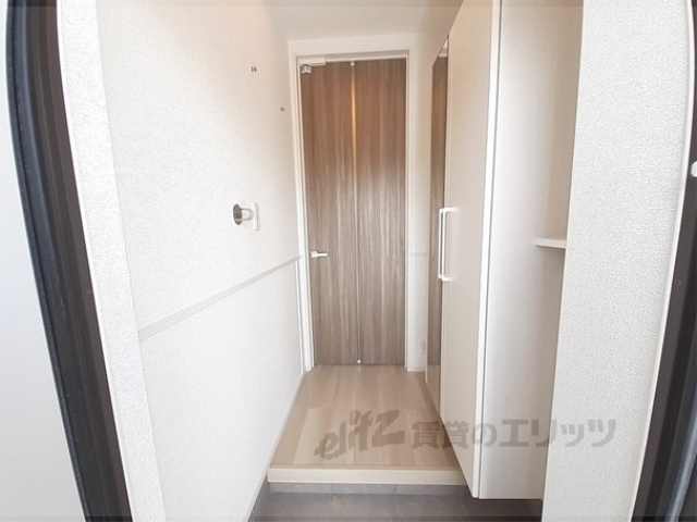 玄関　同タイプのお部屋の写真です