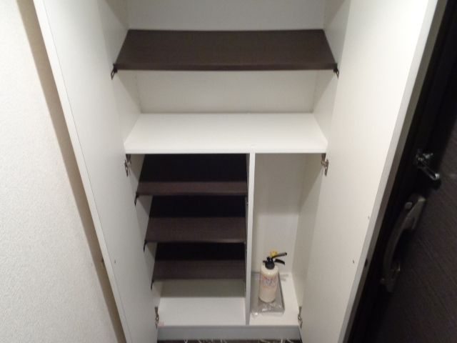 その他設備　シューズボックス