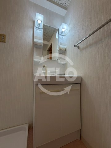 洗面設備　ブロンズパレス　洗面台