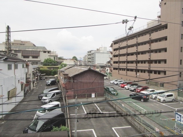 【京都市東山区古西町のマンションの眺望】