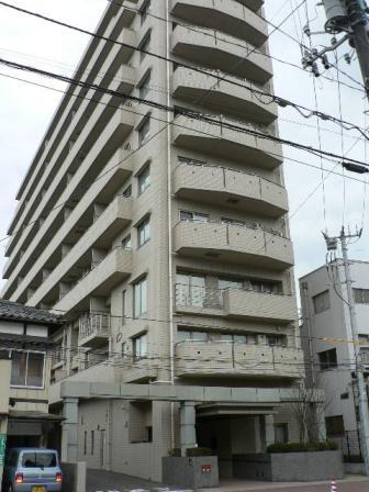 アーバンプレイス寄居の建物外観