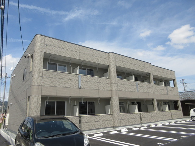 倉敷市児島小川のマンションの建物外観