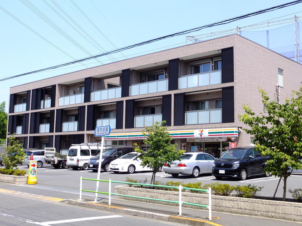 コンビニ　セブンイレブン小平東京街道店（コンビニ）まで236m