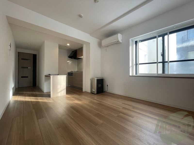 居室・リビング　広々としたリビングですね。使い勝手がよさそうですね！