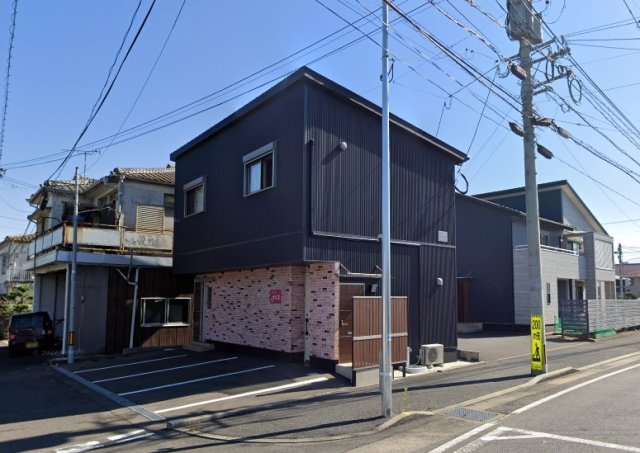 雲仙市愛野町甲のアパートの建物外観