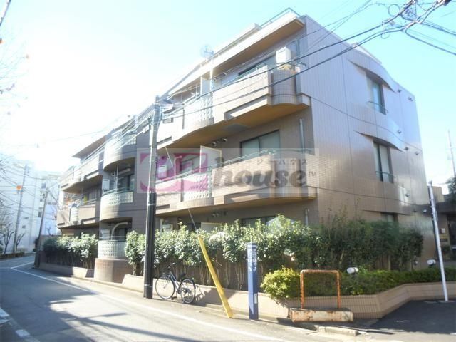 新宿区高田馬場のマンションの建物外観