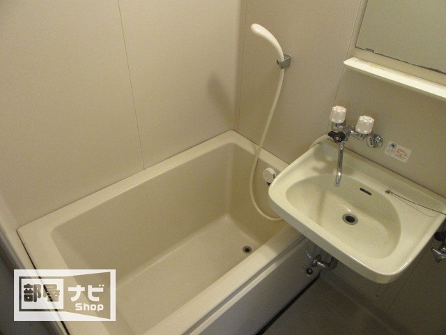 【アルファ二番町のバス・シャワールーム】