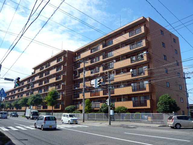 南平岸パール壱番館の建物外観