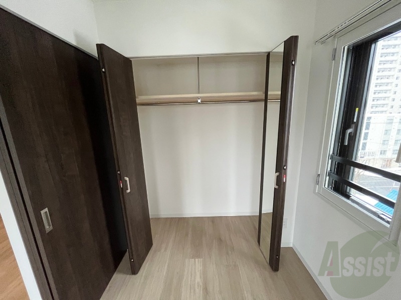 収納　洋室にはクローゼットがあるのですっきり片付きそうです。