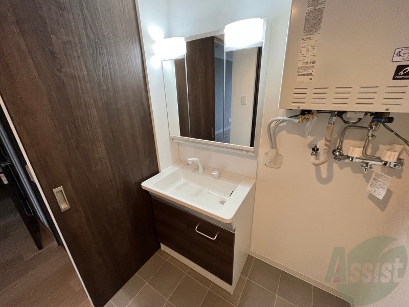 洗面設備　シャンプードレッサーで身支度もラクラクです！