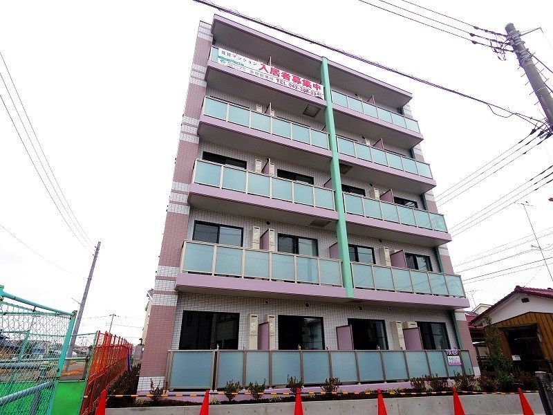 国分寺市日吉町のマンションの建物外観