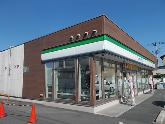 コンビニ　ファミリーマート 水戸末広町二丁目店（コンビニ）まで646m