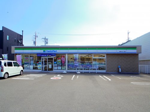 コンビニ　ファミリーマート 静岡大岩二丁目店（コンビニ）まで334m