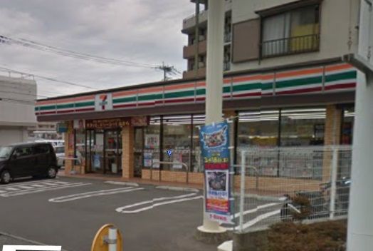 コンビニ　セブン‐イレブン 博多諸岡店（コンビニ）まで1008m