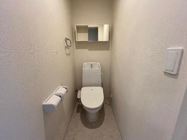 トイレ　シャワー付トイレ