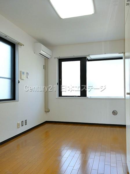 居室・リビング　フローリングのお部屋です