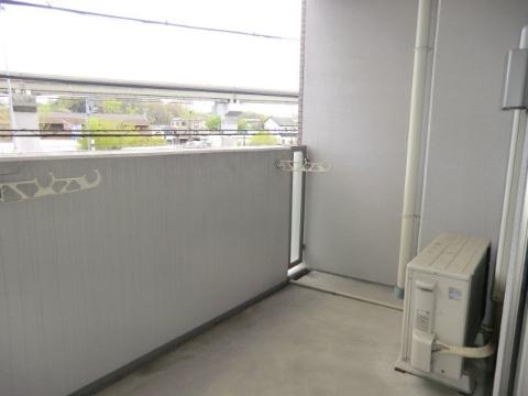 　バルコニー　ベランダ