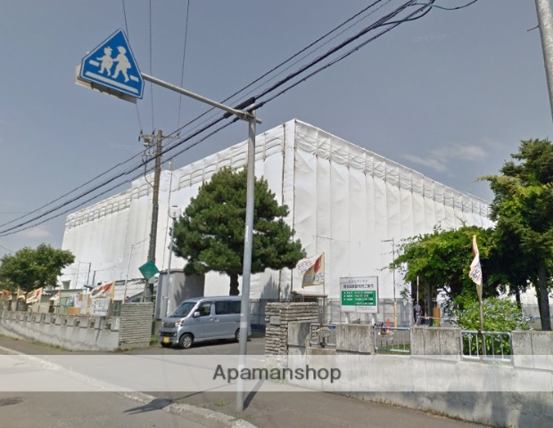 小学校　新琴似西小（小学校）まで691m