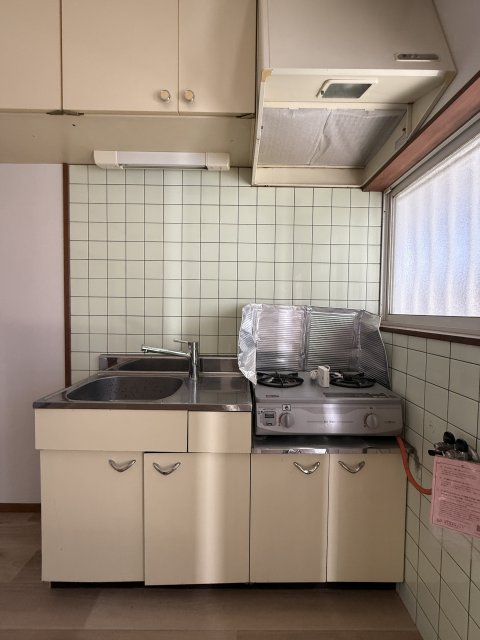 キッチン　同物件別号室の写真です。