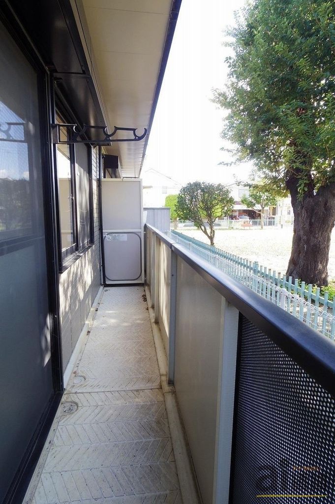 バルコニー　※同仕様写真