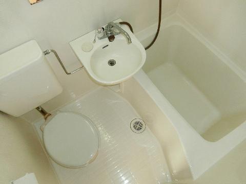 　バス・シャワールーム　ユニットバス