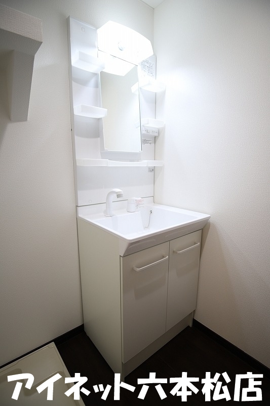 洗面設備　朝の身支度はここから。