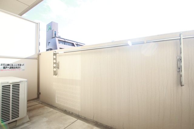 バルコニー　※別室の参考写真の為、現況優先です。