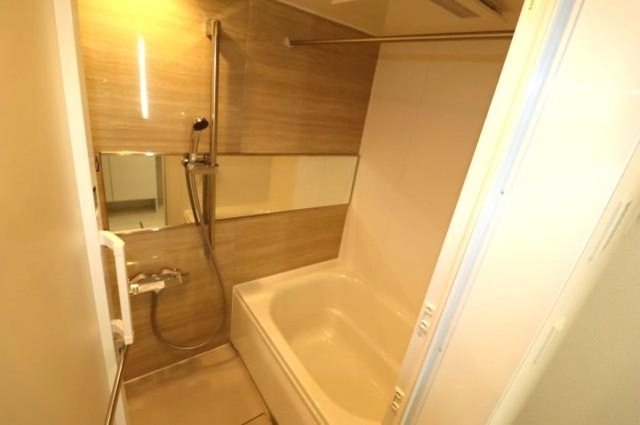 バス・シャワールーム　浴室