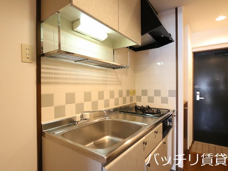 キッチン　別号室タイプの為、現状を優先いたします