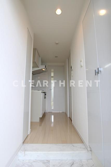 玄関　☆直接の管理会社クレアスレント/住み心地重視のひとり暮らし☆