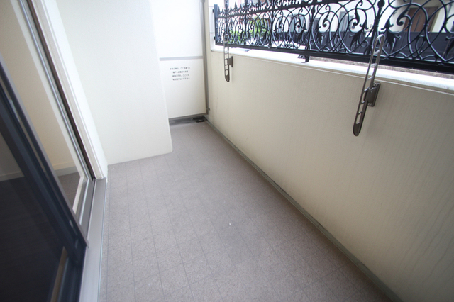 バルコニー　※別室の参考写真の為、現況優先です。