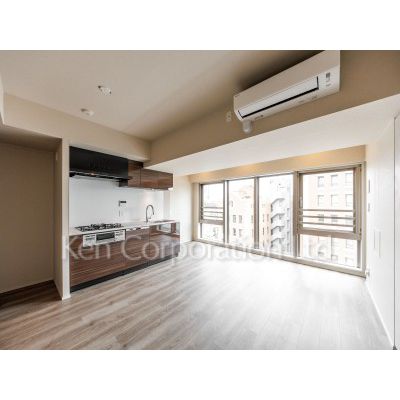 居室・リビング　同タイプ9階のお部屋を撮影。仕様が異なることがあります。