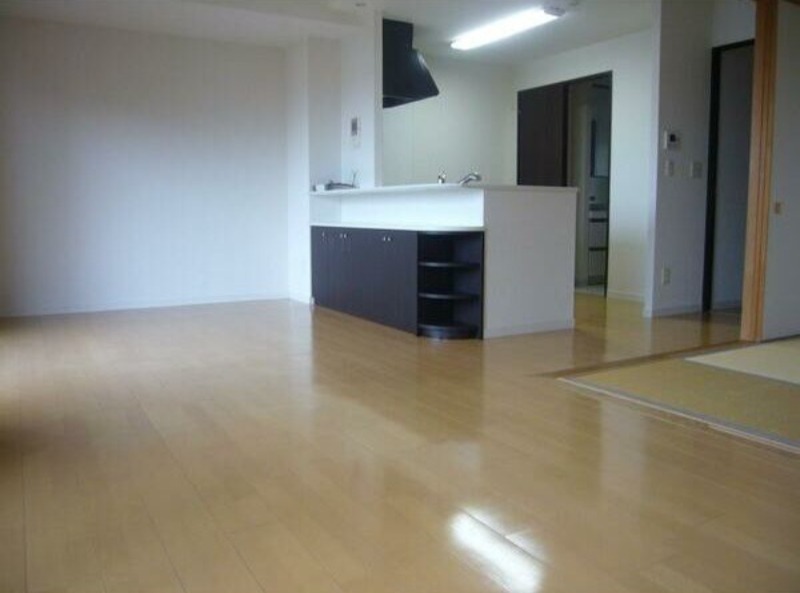 居室・リビング　図面と現状に相違がある場合には現状を優先