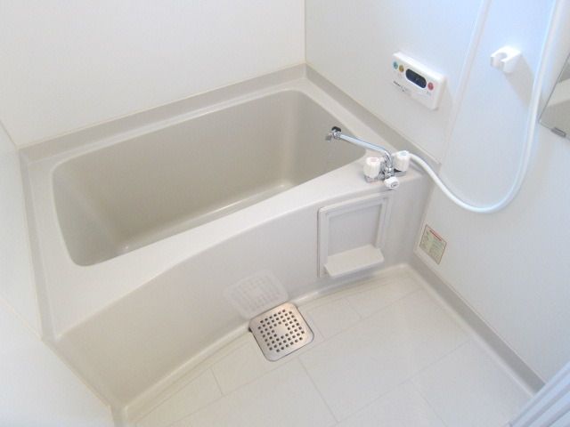 バス・シャワールーム　★真っ白なバスルーム★