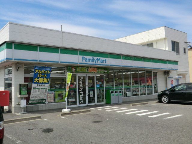 コンビニ　ファミリーマート春日井篠木店（コンビニ）まで290m