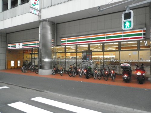 コンビニ　セブンイレブン 台東北上野2丁目店（コンビニ）まで391m