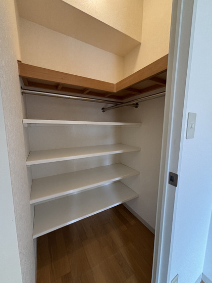 収納　※掲載写真は同マンション別部屋参考写真となります。