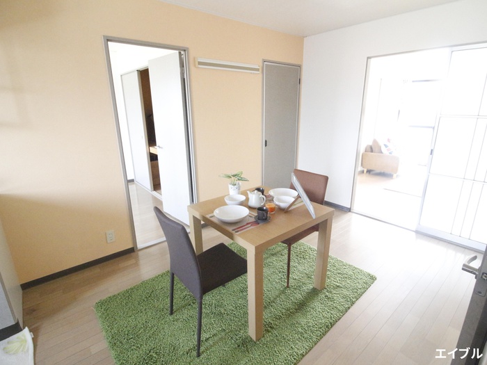 居室・リビング　現状が異なる場合は現状優先となります