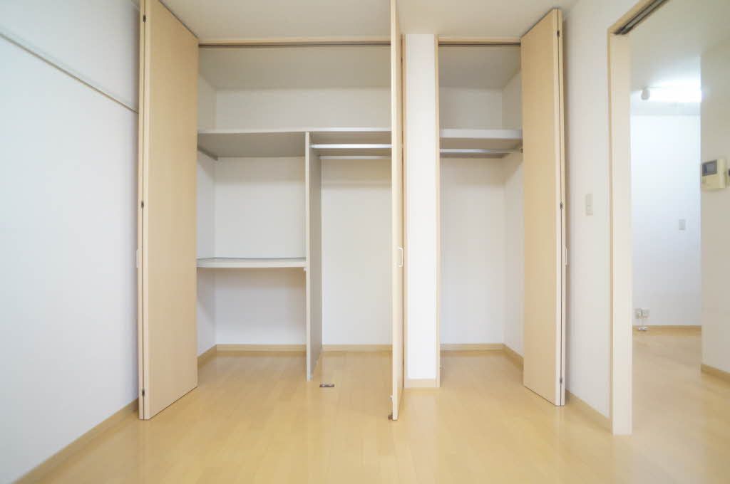 収納　南洋室収納