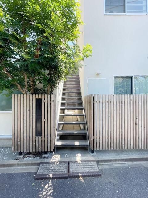 エントランス　☆このお部屋は仲介手数料0円です☆