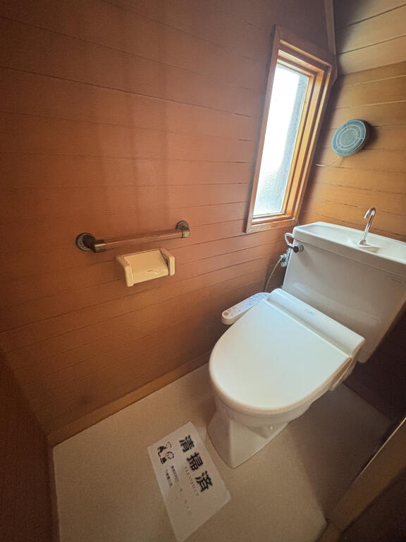 トイレ　ウォシュレット付♪ ※残置物扱い