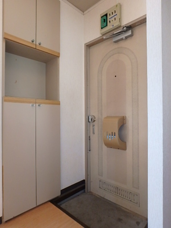 玄関　図面と現状に相違がある場合には現状を優先