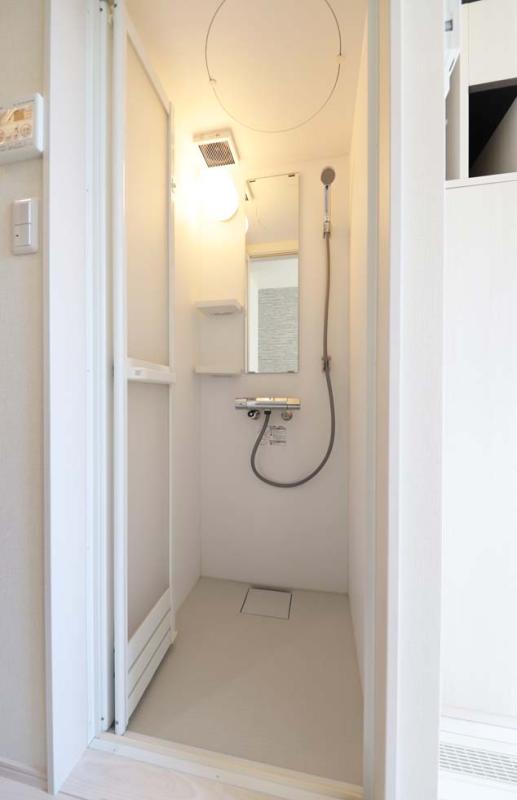 バス・シャワールーム　同仕様写真インターネット無料