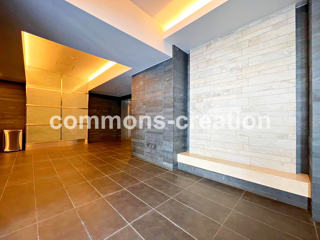 ドラックストア　ウエルシアマンサード代官山店（ドラッグストア）まで764m