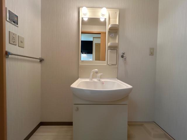 洗面設備　洗面化粧台