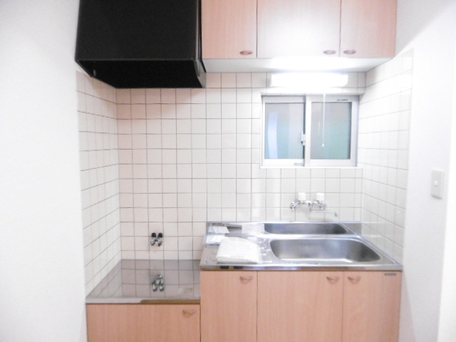 キッチン　※別部屋参考写真・現況優先※